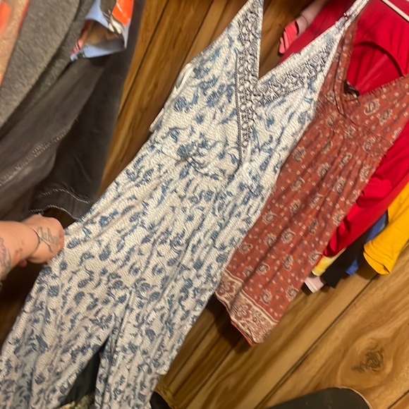 Cute blue and white romper - Picture 1 of 3